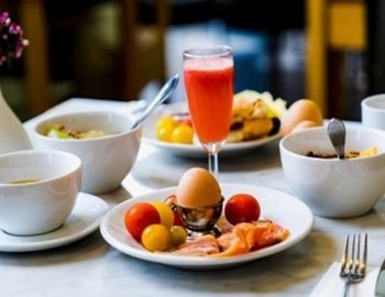 cinco alimentos que debes evitar en el desayuno