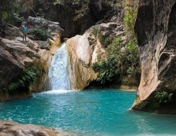 visita las pozas azules de atzala en guerrero